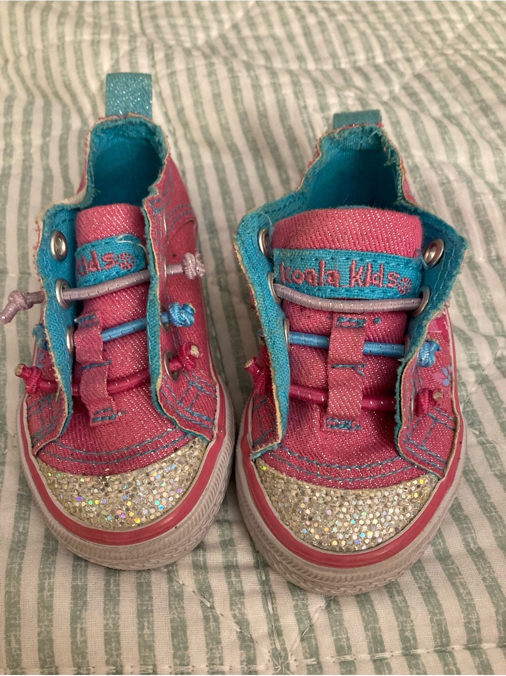 KOALA KIDS SZ 3 Slip On Canvas Sparkle Sneakers